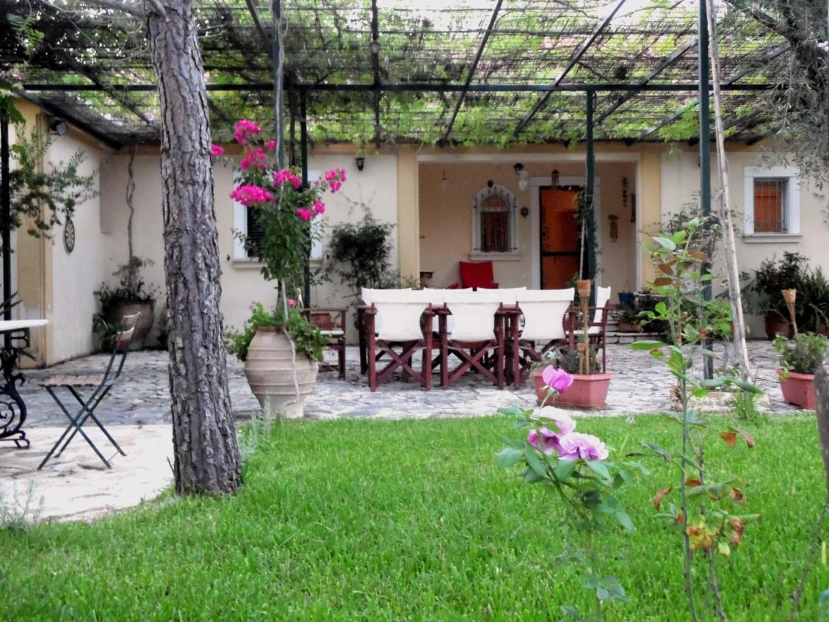Theni Olive Grove Villa Kato Yerakarion Eksteriør billede